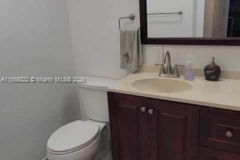 Copropriété à louer à Deerfield Beach, Floride: 2 chambres, 116.13 m2 № 1931228 - photo 14