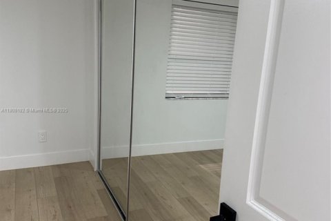 Купить кондоминиум в Санрайз, Флорида 2 спальни, 106.47м2, № 1958546 - фото 14