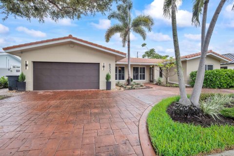 Villa ou maison à Fort Lauderdale, Floride 3 chambres, 145.76 m2 № 2392668