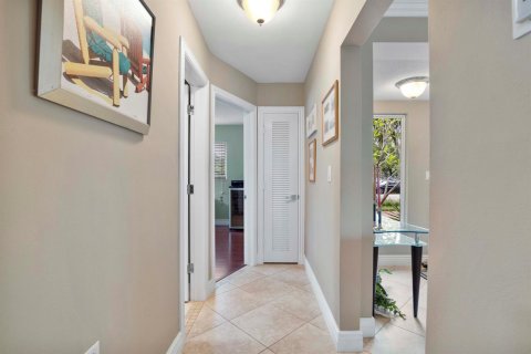 Villa ou maison à vendre à Fort Lauderdale, Floride: 3 chambres, 145.76 m2 № 2392668 - photo 19