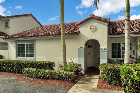 House in Weston, Florida 2 bedrooms, 100.52 sq.m. № 1955013 - photo 4