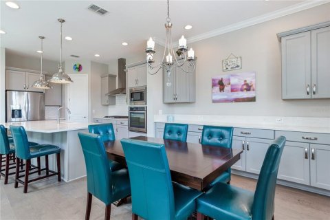 Townhouse in Redington Beach, Florida 4 bedrooms, 223.62 sq.m. № 1909887 - photo 24