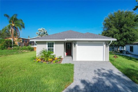 Villa ou maison à Lake Wales, Floride 2 chambres, 97.45 m2 № 2308784