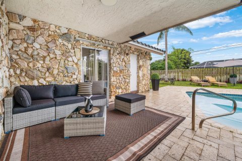 Villa ou maison à vendre à Deerfield Beach, Floride: 5 chambres, 250.46 m2 № 2087616 - photo 29