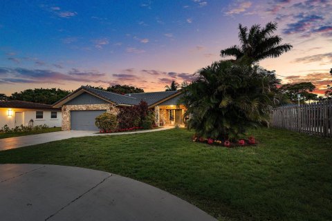 Villa ou maison à vendre à Deerfield Beach, Floride: 5 chambres, 250.46 m2 № 2087616 - photo 4