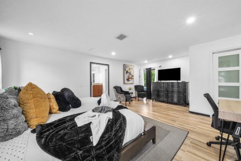 Villa ou maison à vendre à Deerfield Beach, Floride: 5 chambres, 250.46 m2 № 2087616 - photo 27