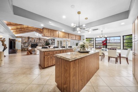Villa ou maison à vendre à Deerfield Beach, Floride: 5 chambres, 250.46 m2 № 2087616 - photo 12