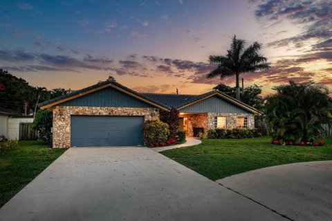 Villa ou maison à vendre à Deerfield Beach, Floride: 5 chambres, 250.46 m2 № 2087616 - photo 3