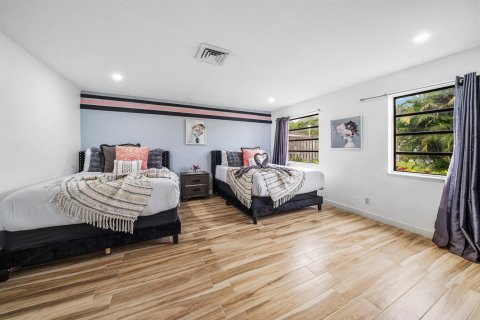 Villa ou maison à vendre à Deerfield Beach, Floride: 5 chambres, 250.46 m2 № 2087616 - photo 25