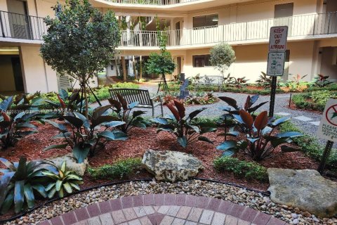 Copropriété à vendre à Miami, Floride: 2 chambres, 89.65 m2 № 1973193 - photo 8