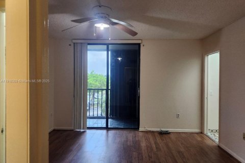 Copropriété à vendre à Miami, Floride: 2 chambres, 89.65 m2 № 1973193 - photo 5