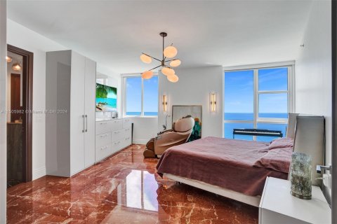 Condominio en venta en Sunny Isles Beach, Florida, 2 dormitorios, 159.98 m2 № 1865681 - foto 23