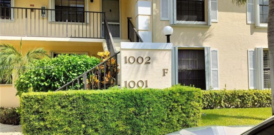 Кондоминиум с 2 спальнями в Юпитер, Флорида № 2036822