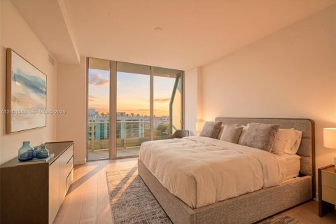 Condominio en venta en Bay Harbor Islands, Florida, 2 dormitorios, 171.96 m2 № 2424761 - foto 12