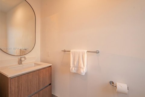 Condominio en venta en Bay Harbor Islands, Florida, 2 dormitorios, 171.96 m2 № 2424761 - foto 9