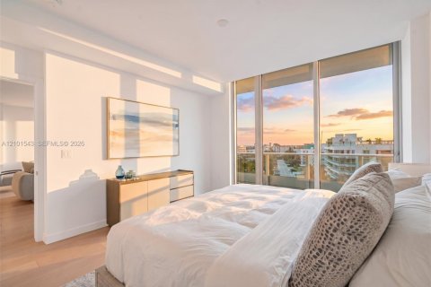 Condominio en venta en Bay Harbor Islands, Florida, 2 dormitorios, 171.96 m2 № 2424761 - foto 13