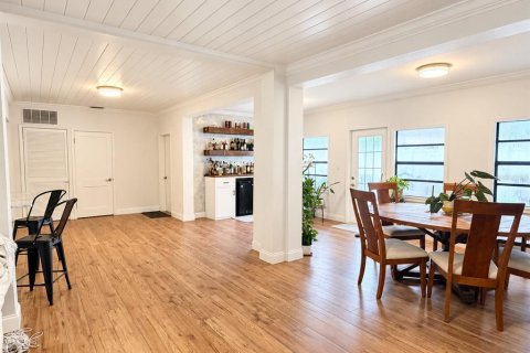 Villa ou maison à vendre à Tampa, Floride: 4 chambres, 207.64 m2 № 2405248 - photo 8