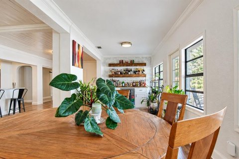 Villa ou maison à vendre à Tampa, Floride: 4 chambres, 207.64 m2 № 2405248 - photo 9