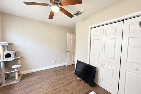 Villa ou maison à vendre à Tampa, Floride: 4 chambres, 207.64 m2 № 2405248 - photo 25