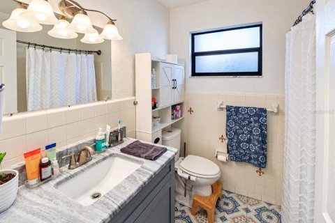 Villa ou maison à vendre à Tampa, Floride: 4 chambres, 207.64 m2 № 2405248 - photo 28