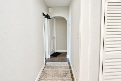 Villa ou maison à vendre à Tampa, Floride: 4 chambres, 207.64 m2 № 2405248 - photo 13