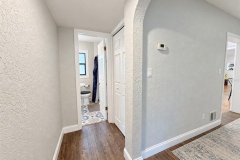 Villa ou maison à vendre à Tampa, Floride: 4 chambres, 207.64 m2 № 2405248 - photo 14