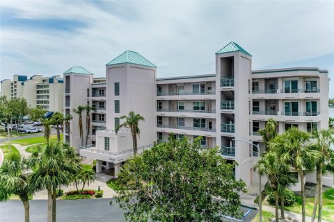Condominio en venta en Saint Pete Beach, Florida, 2 dormitorios, 117.52 m2 № 1673526 - foto 2
