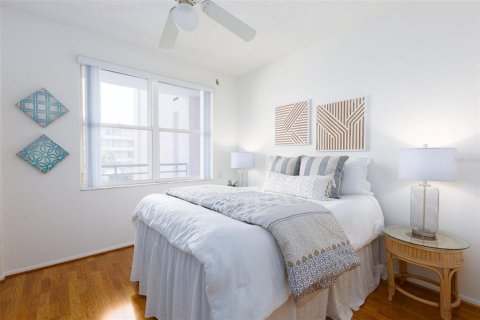 Condominio en venta en Saint Pete Beach, Florida, 2 dormitorios, 117.52 m2 № 1673526 - foto 22