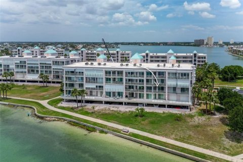 Condominio en venta en Saint Pete Beach, Florida, 2 dormitorios, 117.52 m2 № 1673526 - foto 29