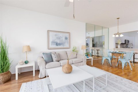 Condominio en venta en Saint Pete Beach, Florida, 2 dormitorios, 117.52 m2 № 1673526 - foto 9