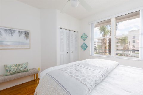 Condominio en venta en Saint Pete Beach, Florida, 2 dormitorios, 117.52 m2 № 1673526 - foto 24