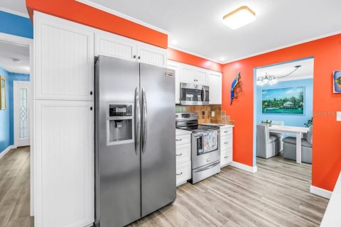 Casa en venta en Clearwater, Florida, 3 dormitorios, 168.25 m2 № 2279754 - foto 14