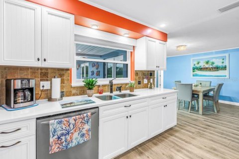 Casa en venta en Clearwater, Florida, 3 dormitorios, 168.25 m2 № 2279754 - foto 13