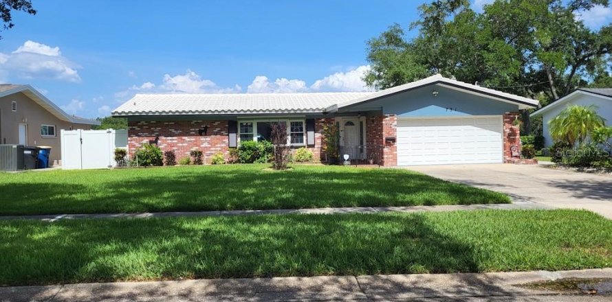 Casa en Clearwater, Florida 3 dormitorios, 168.25 m2 № 2279754