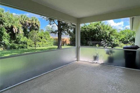 Villa ou maison à louer à North Port, Floride: 3 chambres, 171.59 m2 № 2211873 - photo 22
