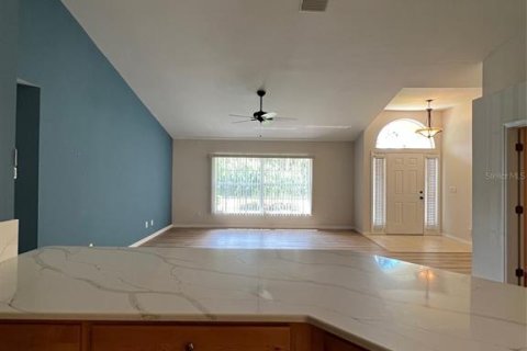 Villa ou maison à louer à North Port, Floride: 3 chambres, 171.59 m2 № 2211873 - photo 4