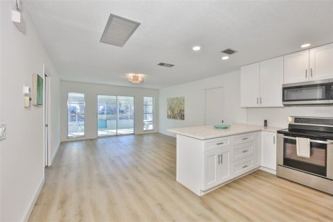 Villa ou maison à vendre à Sun City Center, Floride: 2 chambres, 160.91 m2 № 2234401 - photo 19