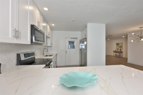Villa ou maison à vendre à Sun City Center, Floride: 2 chambres, 160.91 m2 № 2234401 - photo 18