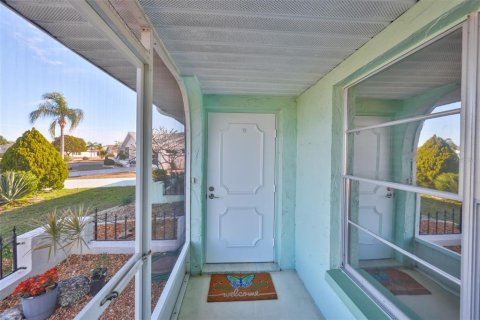 Villa ou maison à vendre à Sun City Center, Floride: 2 chambres, 160.91 m2 № 2234401 - photo 2