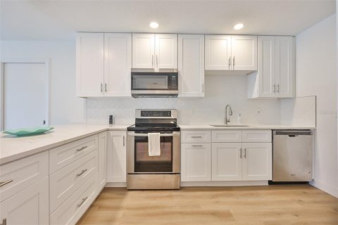 Villa ou maison à vendre à Sun City Center, Floride: 2 chambres, 160.91 m2 № 2234401 - photo 20