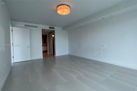 Condo in Bay Harbor Islands, Florida, 2 bedrooms  № 1920459 - photo 18