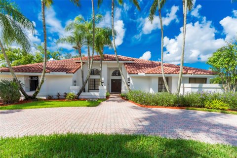 Casa en Davie, Florida 4 dormitorios, 336.86 m2 № 2383257