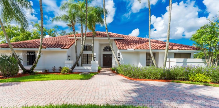 Casa en Davie, Florida 4 dormitorios, 336.86 m2 № 2383257