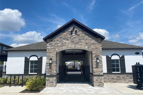 Townhouse in TOWNS AT LAKE MONROE COMMONS in Sanford, Florida 3 bedrooms, 145.76 sq.m. № 1648479 - photo 22