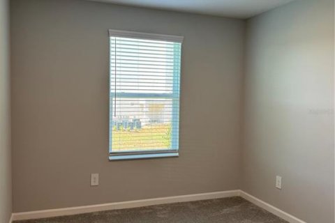 Townhouse in TOWNS AT LAKE MONROE COMMONS in Sanford, Florida 3 bedrooms, 145.76 sq.m. № 1648479 - photo 17