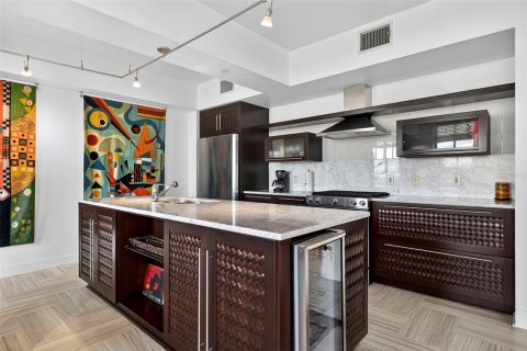 Copropriété à vendre à Saint Petersburg, Floride: 2 chambres, 123.1 m2 № 2142343 - photo 13