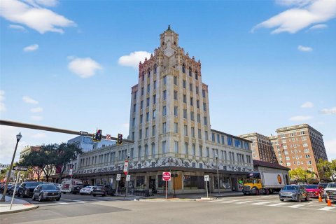 Copropriété à vendre à Saint Petersburg, Floride: 2 chambres, 123.1 m2 № 2142343 - photo 2