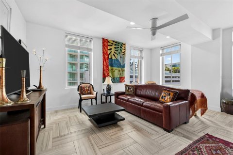 Copropriété à vendre à Saint Petersburg, Floride: 2 chambres, 123.1 m2 № 2142343 - photo 12