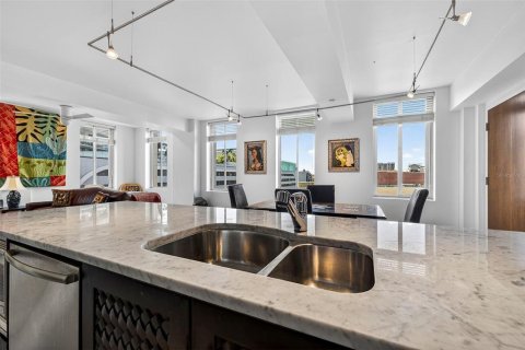 Copropriété à vendre à Saint Petersburg, Floride: 2 chambres, 123.1 m2 № 2142343 - photo 14