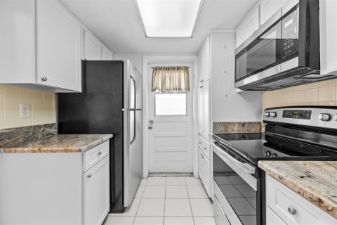 Condo in Dunedin, Florida, 2 bedrooms  № 1758361 - photo 10